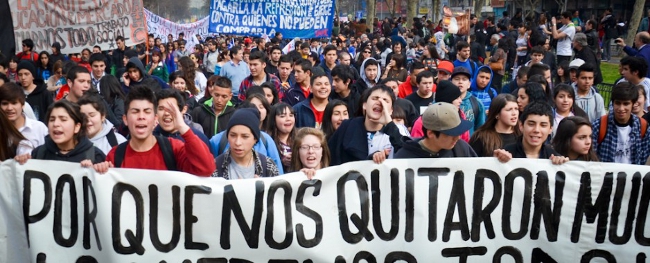 무상교육 투쟁 벌였던 칠레 지역선거, 보수정부 패배