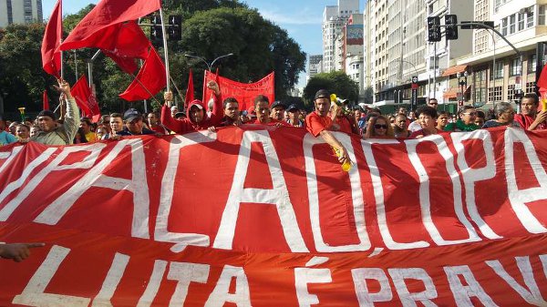 브라질 집없는노동자운동, 상파울루 시청 앞 점거